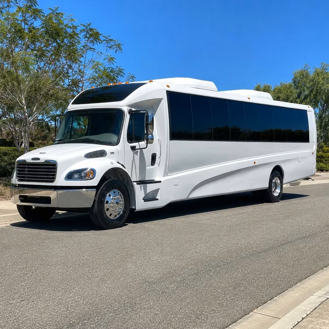 sherwood 35 passenger minibus rental