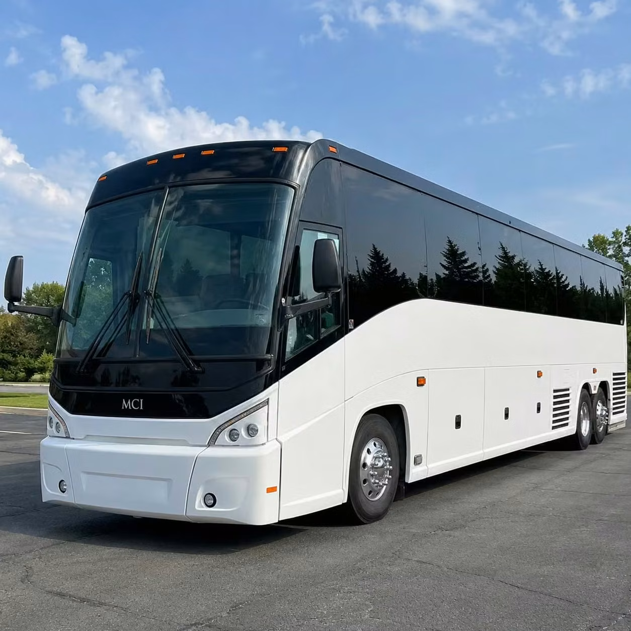 sherwood concert buses loaded with bluetooth sound led lights and onboard bars