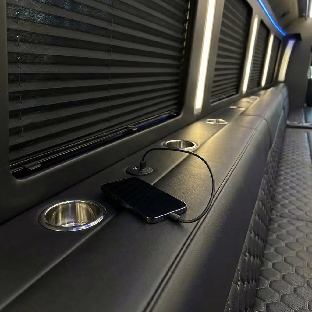 sherwood party bus usb charging