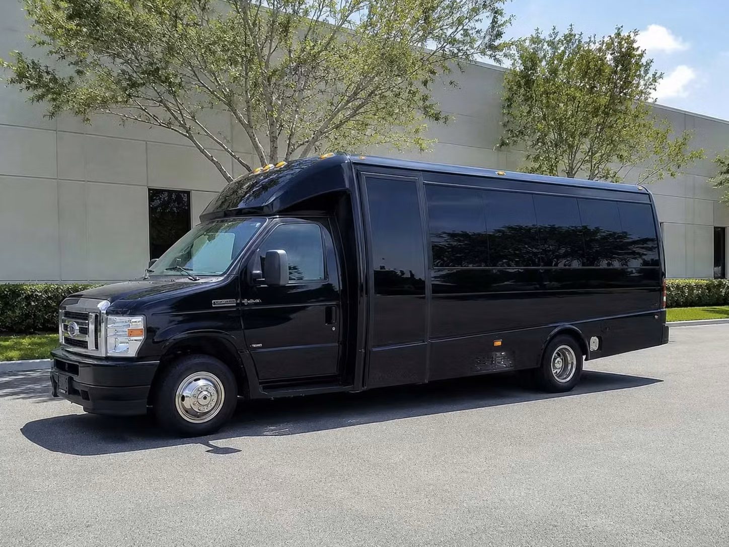 18 passenger minibus